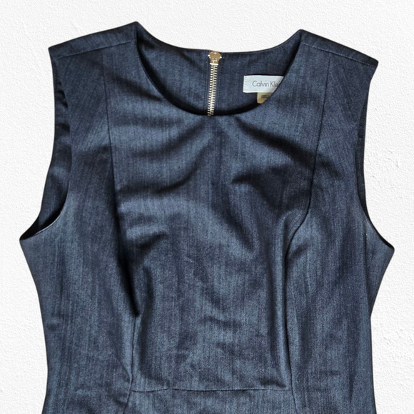 Calvin Klein Dark Wash Chambray Denim Bodycon Knee Length Career Dress Size 4 - Picture 2 of 6